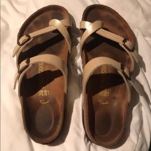 Miraya Cream Glossy Birkenstocks